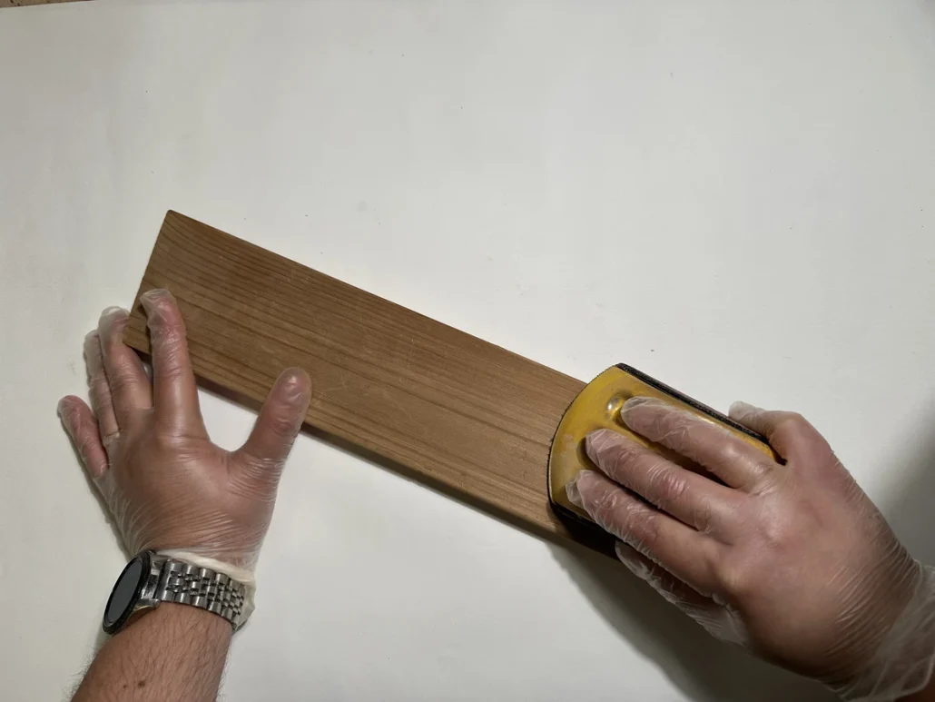 سنباده کشی ترموود در جهت الیاف چوب ترمو